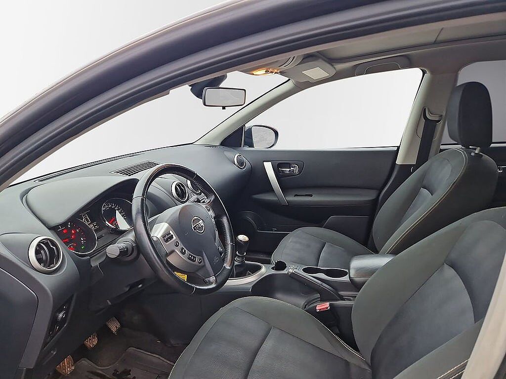 Nissan Qashqai+2