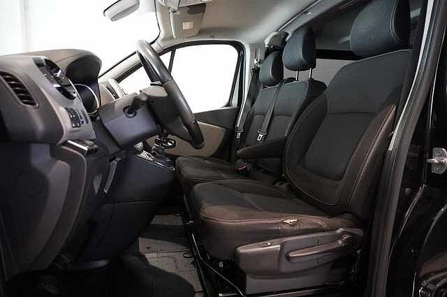 Nissan NV300